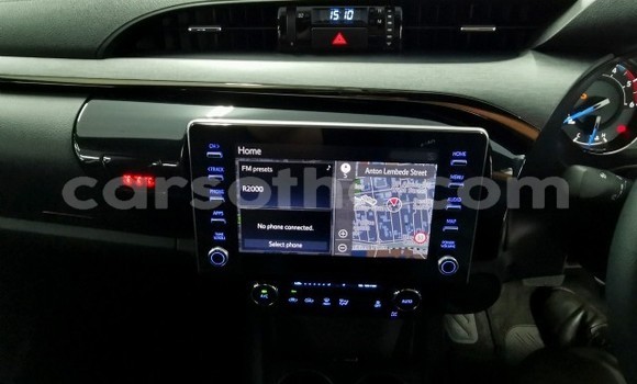 Buy Used Toyota Hilux Silver Car in Maseru in Maseru Buy Used Toyota Hilux Silver Car in Maseru in Maseru