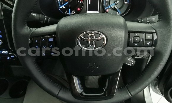 Buy Used Toyota Hilux Silver Car in Maseru in Maseru Buy Used Toyota Hilux Silver Car in Maseru in Maseru