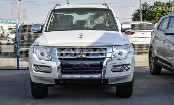 Sayi Imported Mitsubishi Pajero White Mota in Import - Dubai a Maseru Sayi Imported Mitsubishi Pajero White Mota in Import - Dubai a Maseru