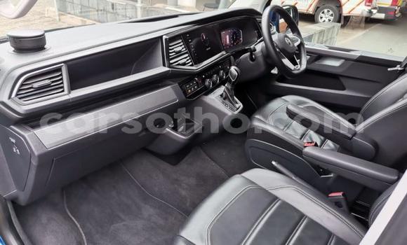 Sayi Na hannu Volkswagen Caravelle Blue Mota in Maseru a Maseru Sayi Na hannu Volkswagen Caravelle Blue Mota in Maseru a Maseru