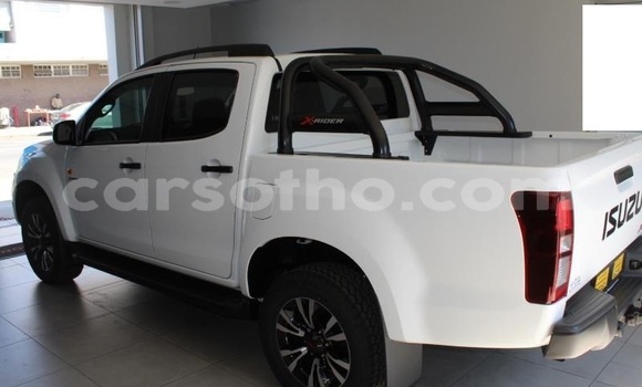 Acheter Occasion Voiture Isuzu D–MAX Blanc à Maseru, Maseru Acheter Occasion Voiture Isuzu D–MAX Blanc à Maseru, Maseru