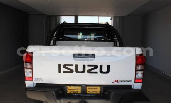 Acheter Occasion Voiture Isuzu D–MAX Blanc à Maseru, Maseru Acheter Occasion Voiture Isuzu D–MAX Blanc à Maseru, Maseru