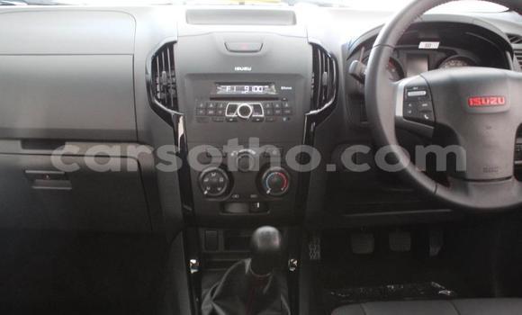 Acheter Occasion Voiture Isuzu D–MAX Blanc à Maseru, Maseru Acheter Occasion Voiture Isuzu D–MAX Blanc à Maseru, Maseru