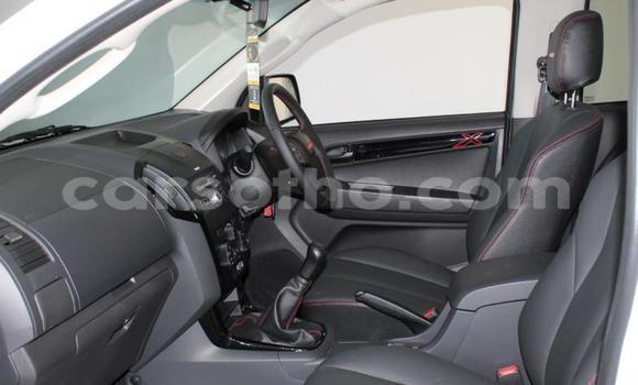 Acheter Occasion Voiture Isuzu D–MAX Blanc à Maseru, Maseru Acheter Occasion Voiture Isuzu D–MAX Blanc à Maseru, Maseru