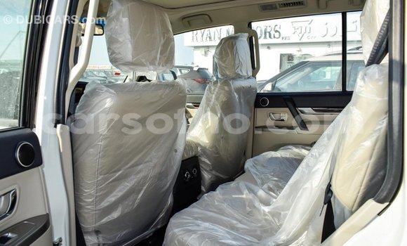 Sayi Imported Mitsubishi Pajero White Mota in Import - Dubai a Maseru Sayi Imported Mitsubishi Pajero White Mota in Import - Dubai a Maseru