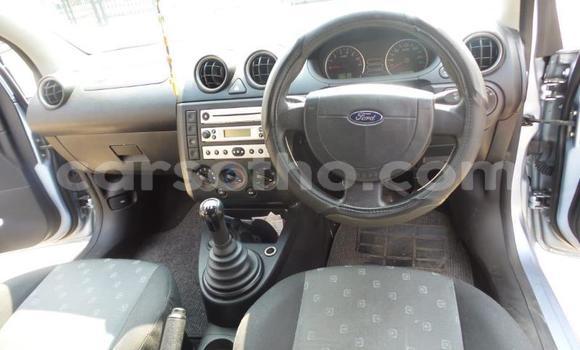 Buy Used Volvo F4 White Truck in Maseru in Maseru Buy Used Volvo F4 White Truck in Maseru in Maseru