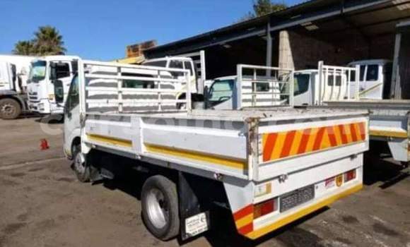 اشتري مستعمل Toyota Dyna White سيارة في Maseru في Maseru اشتري مستعمل Toyota Dyna White سيارة في Maseru في Maseru