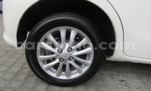 Sayi Na hannu Toyota Etios White Mota in Butha–Buthe a Thaba-Tseka Sayi Na hannu Toyota Etios White Mota in Butha–Buthe a Thaba-Tseka