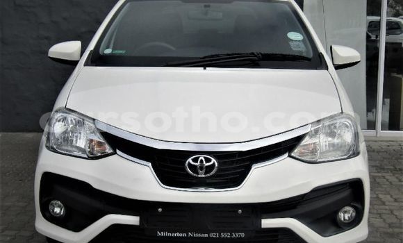Sayi Na hannu Toyota Etios White Mota in Butha–Buthe a Thaba-Tseka Sayi Na hannu Toyota Etios White Mota in Butha–Buthe a Thaba-Tseka