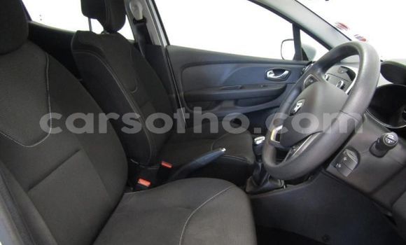 اشتري مستعمل Renault Clio White سيارة في Butha–Buthe في Thaba-Tseka اشتري مستعمل Renault Clio White سيارة في Butha–Buthe في Thaba-Tseka