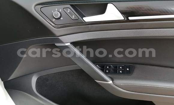 Sayi Na hannu Volkswagen Golf R White Mota in Maseru a Maseru Sayi Na hannu Volkswagen Golf R White Mota in Maseru a Maseru