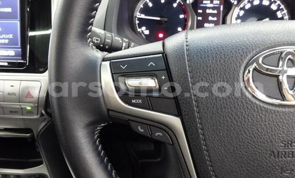 اشتري مستعمل Toyota Land Cruiser Prado White سيارة في Butha Buthe في Butha-Buthe اشتري مستعمل Toyota Land Cruiser Prado White سيارة في Butha Buthe في Butha-Buthe