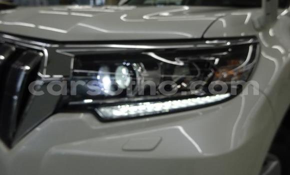 اشتري مستعمل Toyota Land Cruiser Prado White سيارة في Butha Buthe في Butha-Buthe اشتري مستعمل Toyota Land Cruiser Prado White سيارة في Butha Buthe في Butha-Buthe