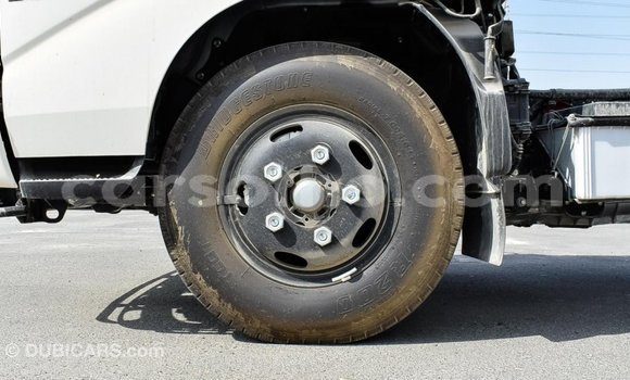 Sayi Imported Hino 300 Series White Babbar mota in Import - Dubai a Maseru