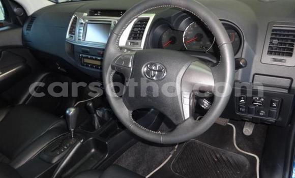 Sayi Na hannu Toyota Hilux Blue Mota in Maputsoe a Leribe Sayi Na hannu Toyota Hilux Blue Mota in Maputsoe a Leribe