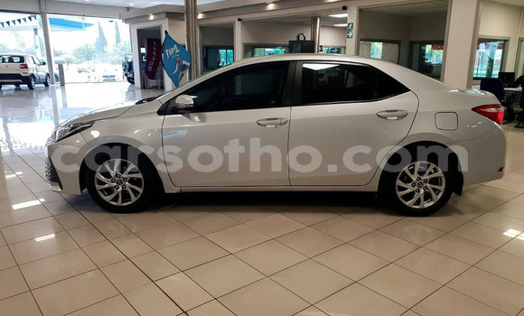 Sayi Na hannu Toyota Corolla Silver Mota in Maseru a Maseru Sayi Na hannu Toyota Corolla Silver Mota in Maseru a Maseru