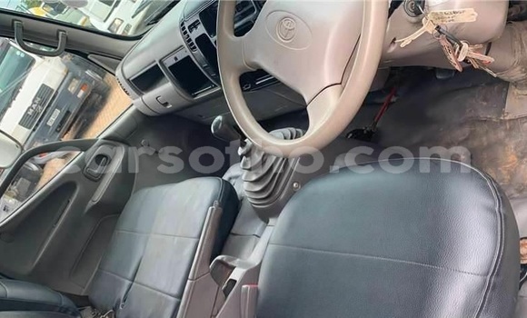 Sayi Na hannu Toyota Dyna White Mota in Maseru a Maseru Sayi Na hannu Toyota Dyna White Mota in Maseru a Maseru