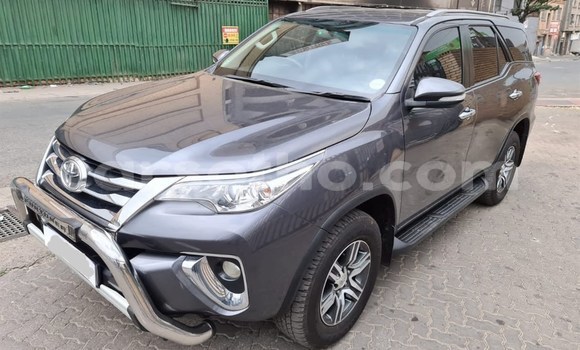 Sayi Na hannu Toyota Fortuner Other Mota in Maseru a Maseru Sayi Na hannu Toyota Fortuner Other Mota in Maseru a Maseru
