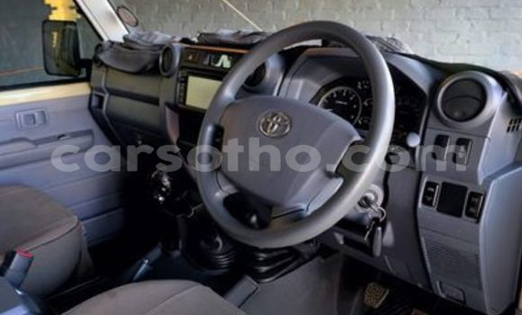 اشتري مستعمل Toyota Land Cruiser Brown سيارة في Butha–Buthe في Thaba-Tseka اشتري مستعمل Toyota Land Cruiser Brown سيارة في Butha–Buthe في Thaba-Tseka