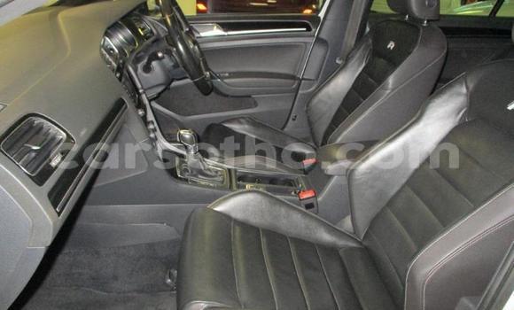 Sayi Na hannu Volkswagen Golf R White Mota in Maseru a Maseru Sayi Na hannu Volkswagen Golf R White Mota in Maseru a Maseru
