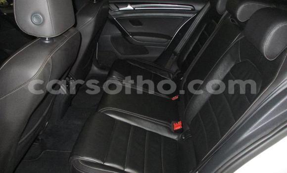 Sayi Na hannu Volkswagen Golf R White Mota in Maseru a Maseru Sayi Na hannu Volkswagen Golf R White Mota in Maseru a Maseru