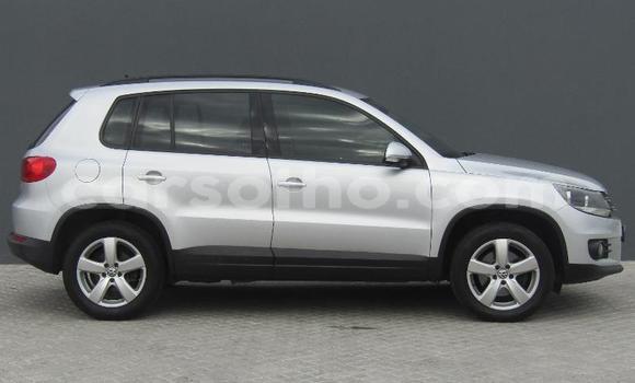 اشتري مستعمل Volkswagen Tiguan Silver سيارة في Butha Buthe في Butha-Buthe اشتري مستعمل Volkswagen Tiguan Silver سيارة في Butha Buthe في Butha-Buthe