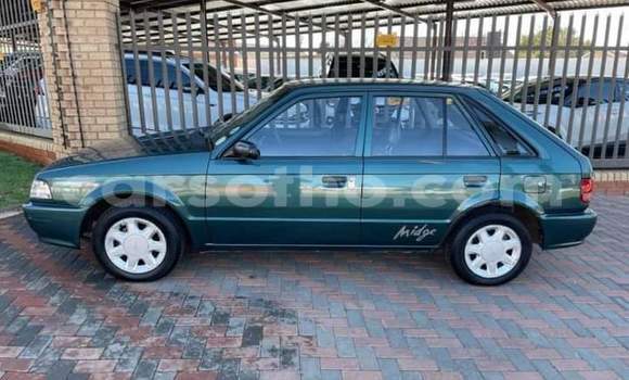 اشتري مستعمل Mazda 323 Green سيارة في Maseru في Maseru اشتري مستعمل Mazda 323 Green سيارة في Maseru في Maseru