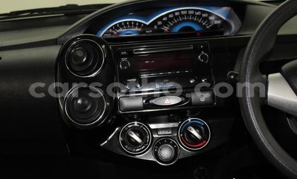 Sayi Na hannu Toyota Etios Silver Mota in Roma a Maseru Sayi Na hannu Toyota Etios Silver Mota in Roma a Maseru