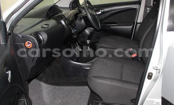 Sayi Na hannu Toyota Etios Silver Mota in Roma a Maseru Sayi Na hannu Toyota Etios Silver Mota in Roma a Maseru