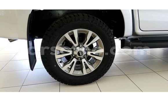 اشتري مستعمل Isuzu D–MAX Silver سيارة في Maseru في Maseru اشتري مستعمل Isuzu D–MAX Silver سيارة في Maseru في Maseru