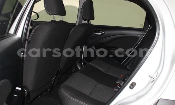 Sayi Na hannu Toyota Etios Silver Mota in Roma a Maseru Sayi Na hannu Toyota Etios Silver Mota in Roma a Maseru