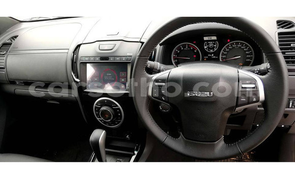 Acheter Occasion Voiture Isuzu D–MAX Blanc à Maputsoe, Leribe Acheter Occasion Voiture Isuzu D–MAX Blanc à Maputsoe, Leribe