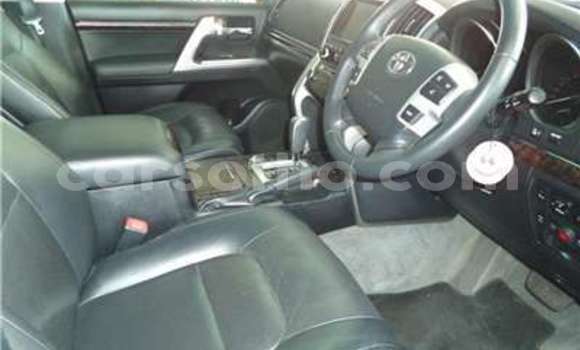 Buy Used Toyota Land Cruiser White Car in Butha–Buthe in Thaba-Tseka Buy Used Toyota Land Cruiser White Car in Butha–Buthe in Thaba-Tseka