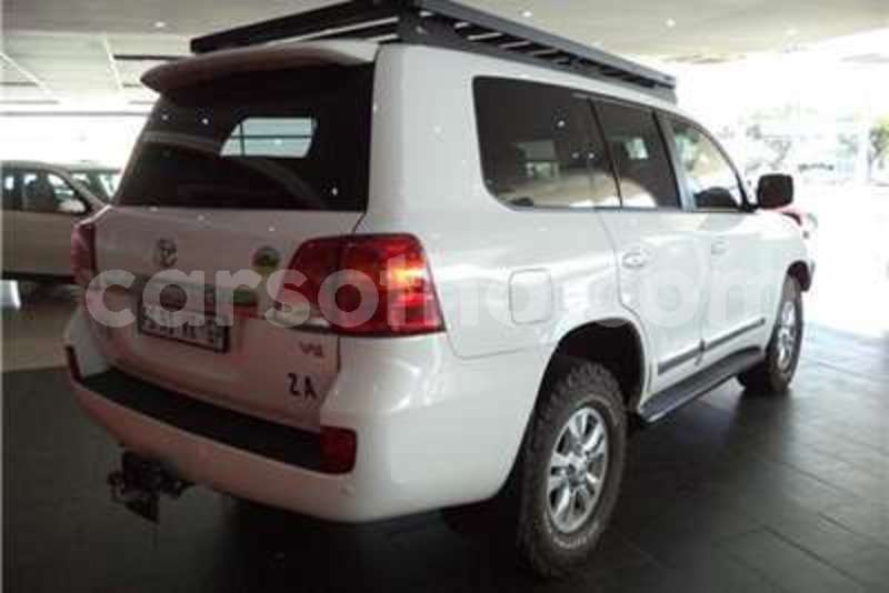 Big with watermark toyota land cruiser 200 4 5d 4d vx 2015 id 61959637 type main