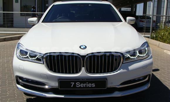 Sayi Na hannu BMW 7er White Mota in Roma a Maseru Sayi Na hannu BMW 7er White Mota in Roma a Maseru