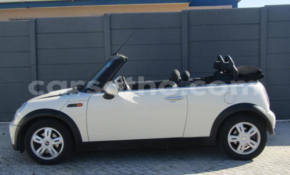 Sayi Na hannu Mini Cooper White Mota in Butha–Buthe a Thaba-Tseka Sayi Na hannu Mini Cooper White Mota in Butha–Buthe a Thaba-Tseka