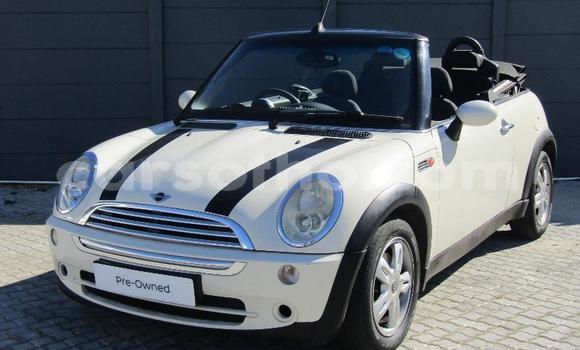 Sayi Na hannu Mini Cooper White Mota in Butha–Buthe a Thaba-Tseka Sayi Na hannu Mini Cooper White Mota in Butha–Buthe a Thaba-Tseka
