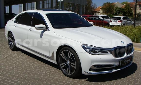 Sayi Na hannu BMW 7er White Mota in Roma a Maseru Sayi Na hannu BMW 7er White Mota in Roma a Maseru