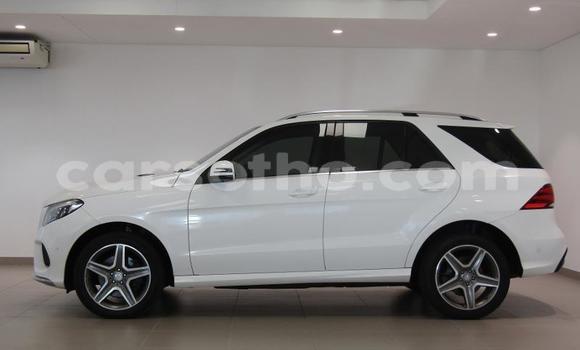 Sayi Na hannu Mercedes-Benz GLE White Mota in Maseru a Maseru Sayi Na hannu Mercedes-Benz GLE White Mota in Maseru a Maseru