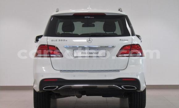 Sayi Na hannu Mercedes-Benz GLE White Mota in Maseru a Maseru Sayi Na hannu Mercedes-Benz GLE White Mota in Maseru a Maseru