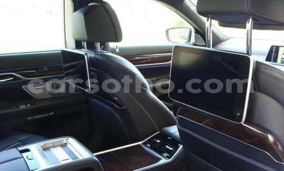 Sayi Na hannu BMW 7er White Mota in Roma a Maseru Sayi Na hannu BMW 7er White Mota in Roma a Maseru