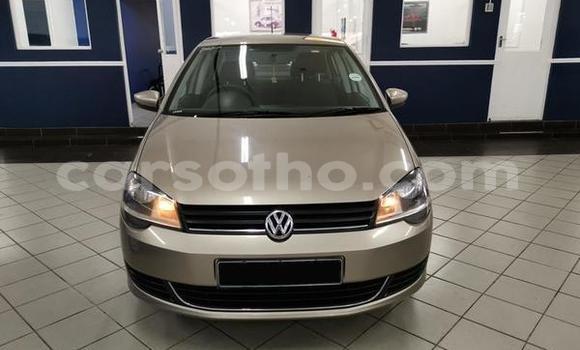 Acheter Occasion Voiture Volkswagen Polo Blanc à Butha–Buthe, Thaba-Tseka Acheter Occasion Voiture Volkswagen Polo Blanc à Butha–Buthe, Thaba-Tseka