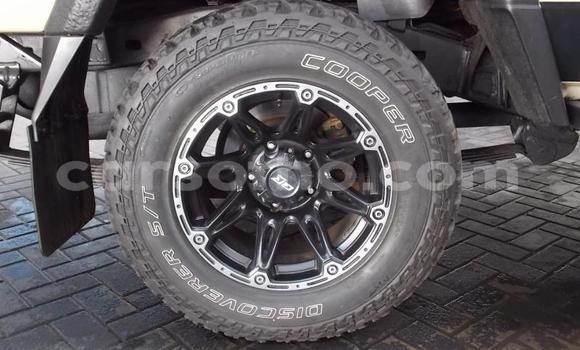 Sayi Na hannu Toyota Land Cruiser Beige Mota in Maseru a Maseru Sayi Na hannu Toyota Land Cruiser Beige Mota in Maseru a Maseru