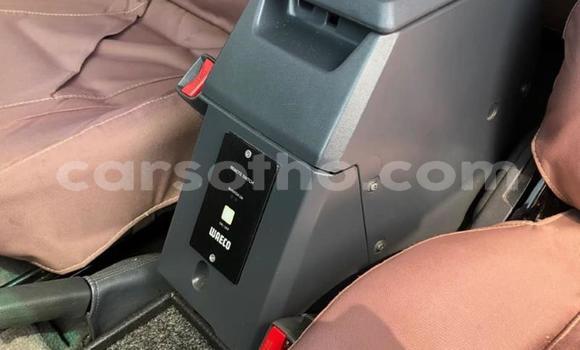اشتري مستعمل Toyota Land Cruiser White سيارة في Maputsoe في Leribe اشتري مستعمل Toyota Land Cruiser White سيارة في Maputsoe في Leribe