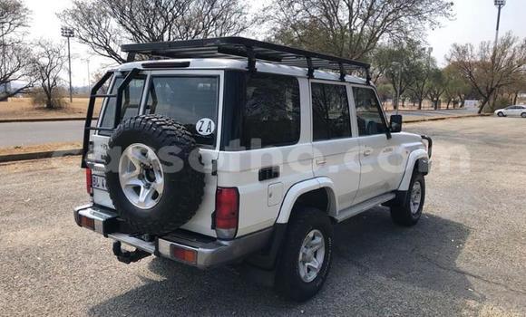 اشتري مستعمل Toyota Land Cruiser White سيارة في Maputsoe في Leribe اشتري مستعمل Toyota Land Cruiser White سيارة في Maputsoe في Leribe