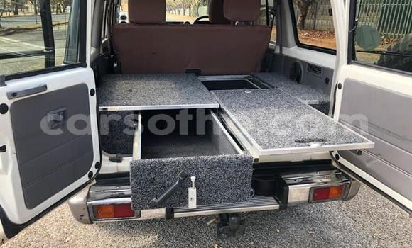 اشتري مستعمل Toyota Land Cruiser White سيارة في Maputsoe في Leribe اشتري مستعمل Toyota Land Cruiser White سيارة في Maputsoe في Leribe