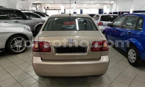 Acheter Occasion Voiture Volkswagen Polo Blanc à Butha–Buthe, Thaba-Tseka Acheter Occasion Voiture Volkswagen Polo Blanc à Butha–Buthe, Thaba-Tseka