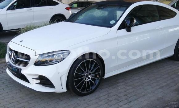 Acheter Occasion Voiture Mercedes-Benz C–Class Blanc à Maseru, Maseru Acheter Occasion Voiture Mercedes-Benz C–Class Blanc à Maseru, Maseru