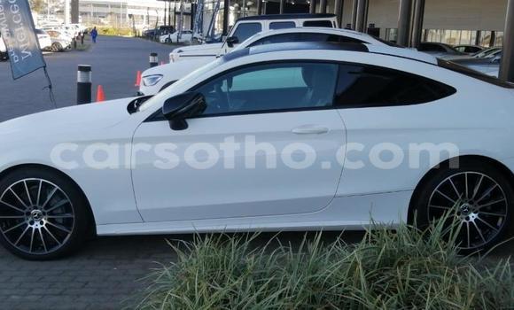 Acheter Occasion Voiture Mercedes-Benz C–Class Blanc à Maseru, Maseru Acheter Occasion Voiture Mercedes-Benz C–Class Blanc à Maseru, Maseru