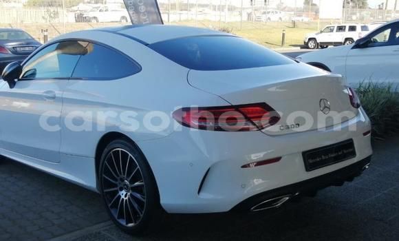 Acheter Occasion Voiture Mercedes-Benz C–Class Blanc à Maseru, Maseru Acheter Occasion Voiture Mercedes-Benz C–Class Blanc à Maseru, Maseru
